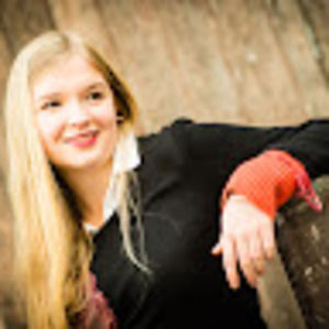 Meet your Posher, Lana